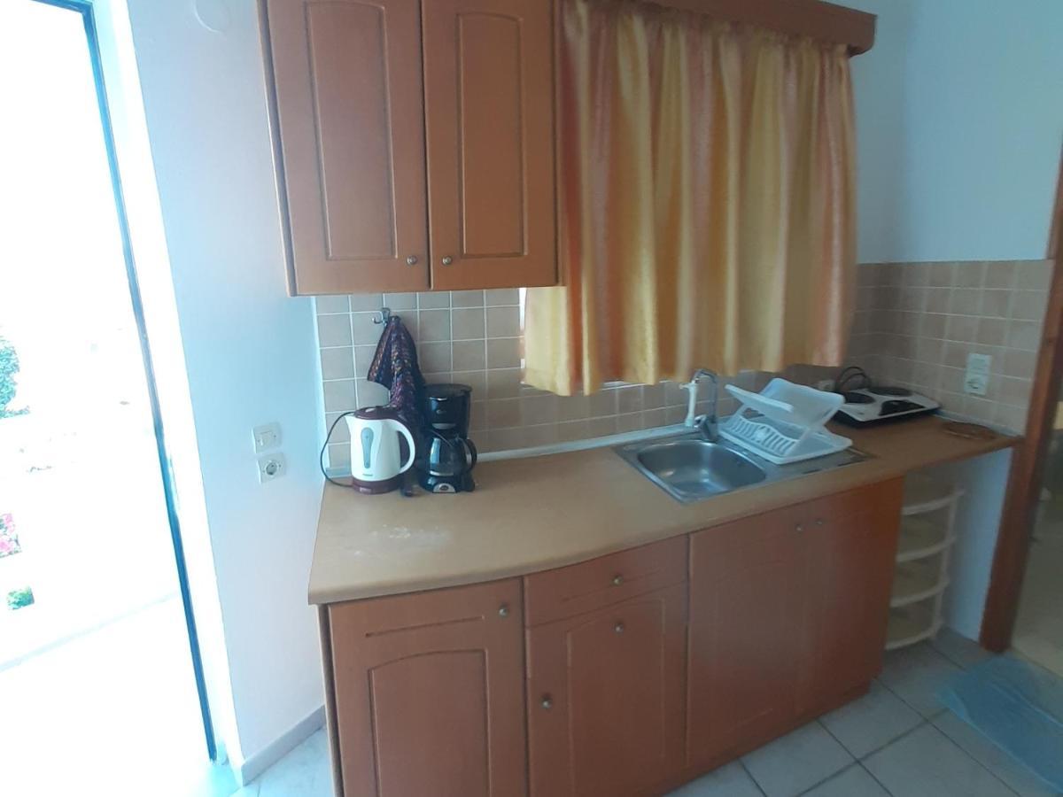 Zikas Apartments Marmari  Bagian luar foto