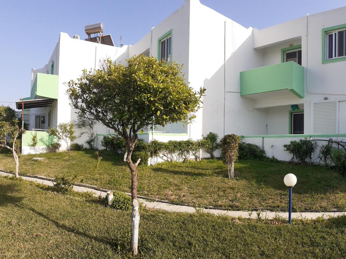 Zikas Apartments Marmari  Bagian luar foto